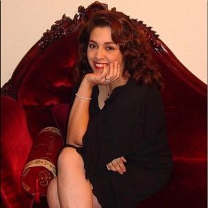 Meet your Posher, Shirin